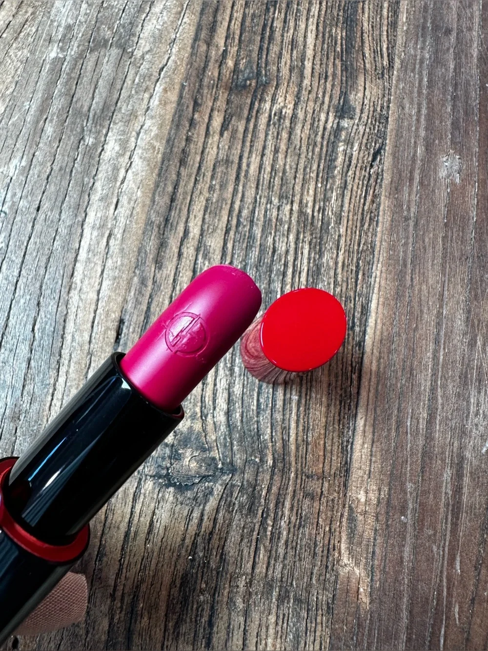 Giorgio Armani Rouge d'Armani Lipstick 402 in Black Case